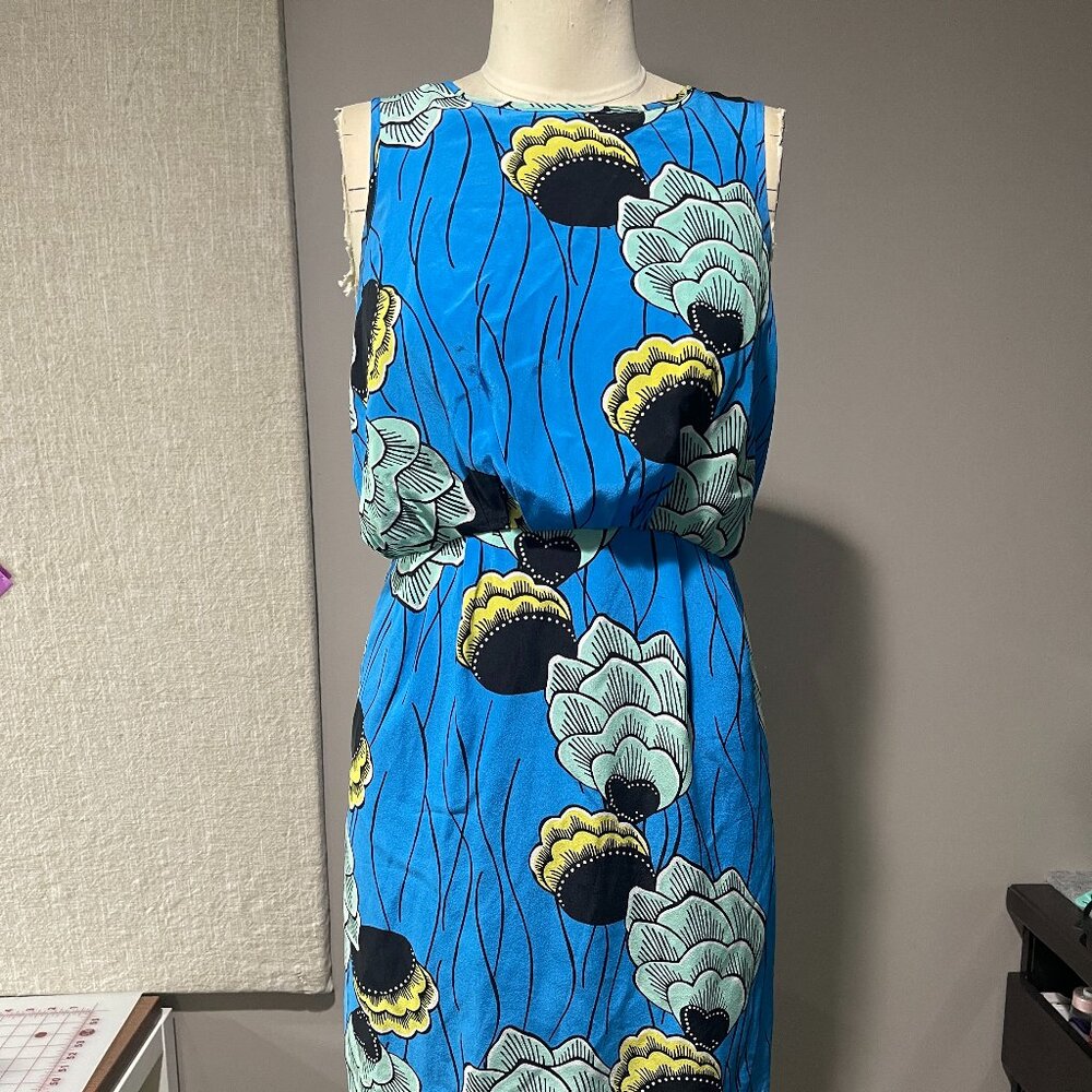 Anthropologie Sariah 100% Silk Palma Blouson Dress Blue Abstract Floral Size 0